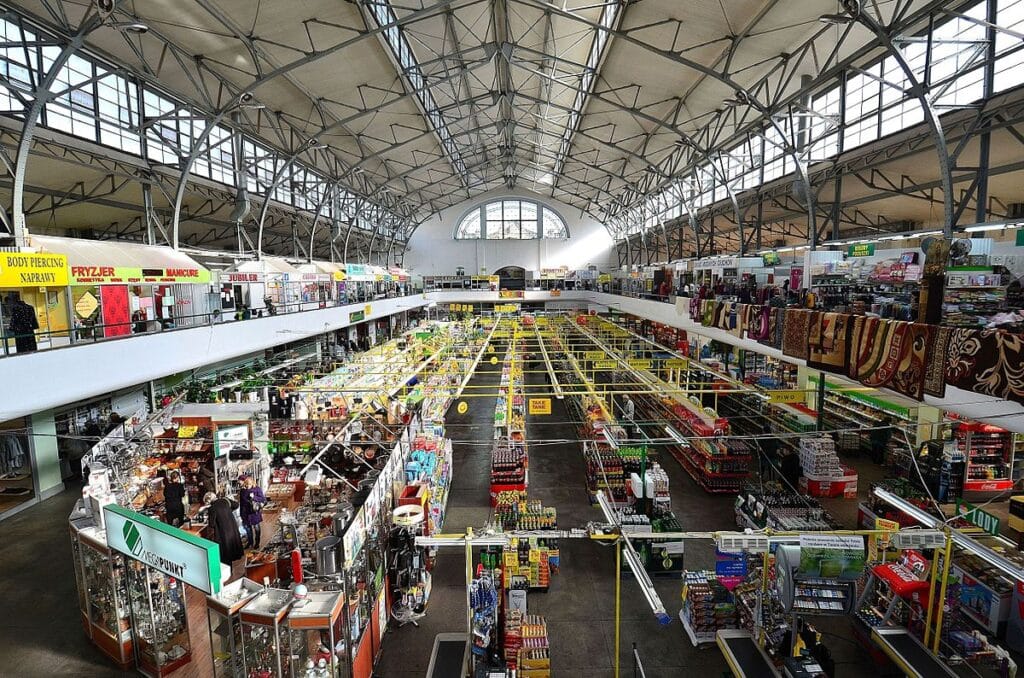 Różycki'den bakalarska'ya - varşova'nın en çok ziyaret edilen pazarları 1 R ycki den bakalarska ya varsova nin en cok ziyaret edilen pazarlari 7891