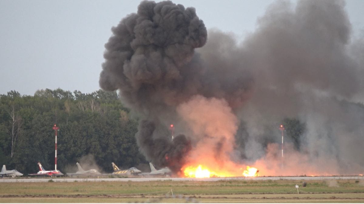 Radom'daki f-16 kazasının ardından ordudan açıklama geldi. "hava gösterileri sadece bir gösteri değildir". 1 Radom daki f 16 kazasinin ardindan ordudan aciklama geldi hava gosterileri sadece bir gosteri degildir 8009