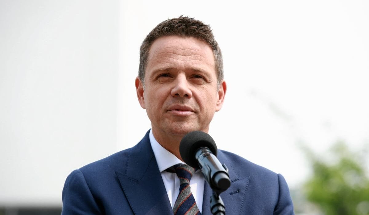 Rafa trzaskowski projesi hakkinda sesini acti olum efsaneleri asiri i fade edildi 4329