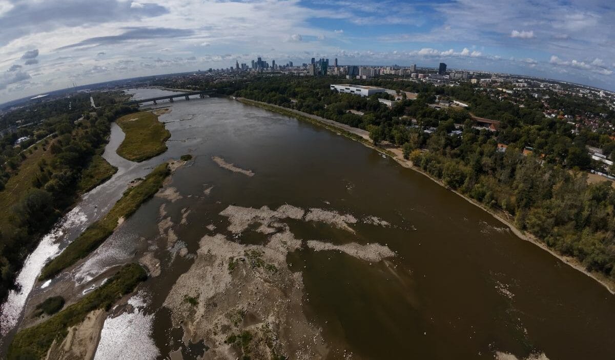 Silt midye ve su gostergesinde 10 cm varsova da bir yil icinde ikinci kez kotu bir rekor kirildi 6919