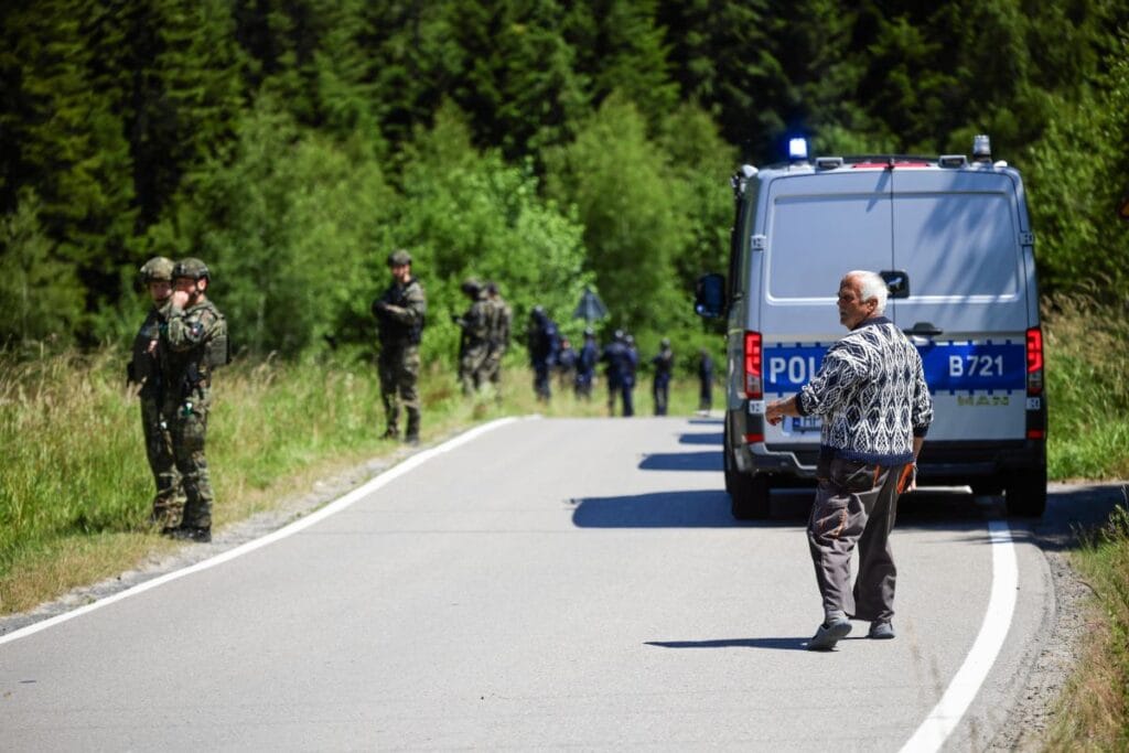 starej wsi cinayeti tadeusz duda ya i liskin silahlarin sok edici kesfi 4804