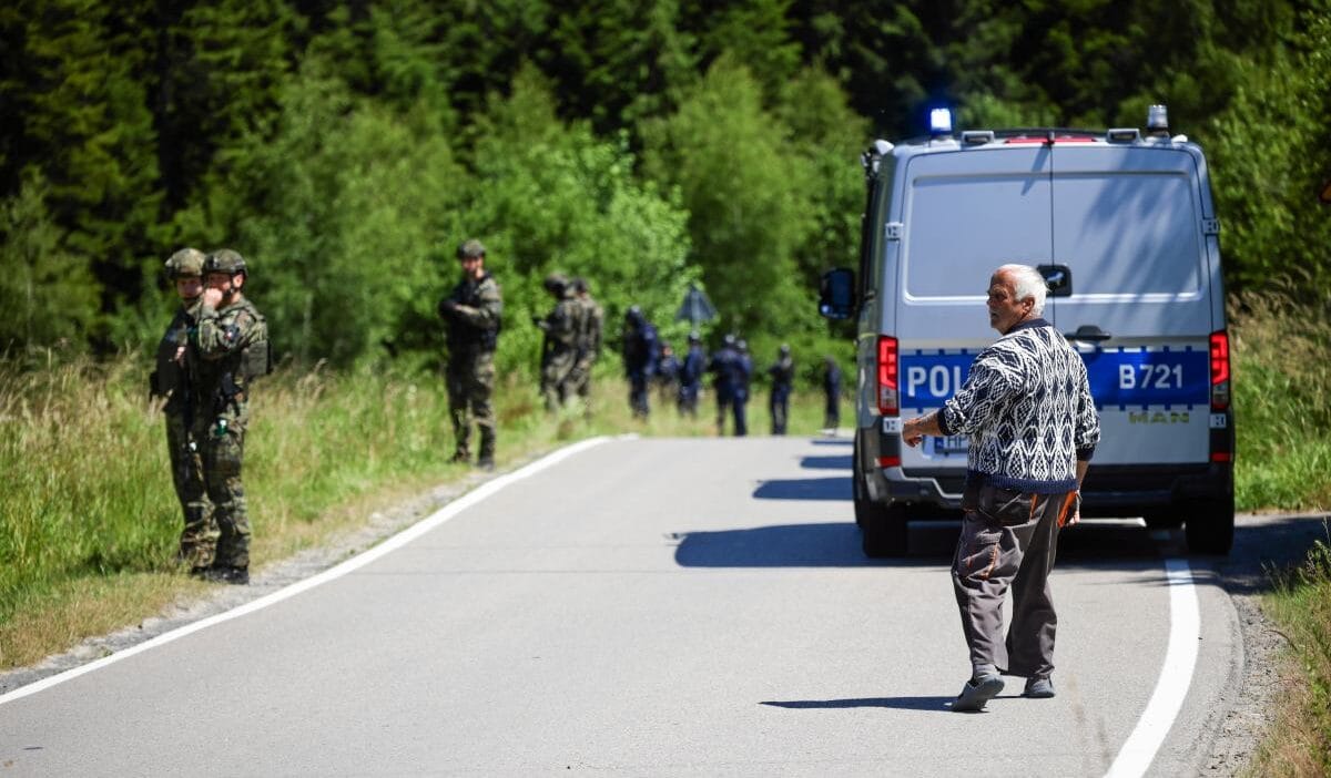 Starej wsi cinayeti tadeusz duda ya i liskin silahlarin sok edici kesfi 4804