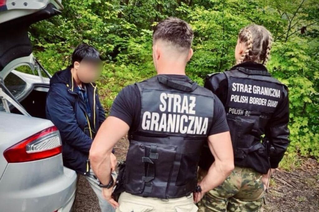 szczecin yakinlarinda gozaltina alindi i ki kurye ve almanya ya dogru kacis 8046