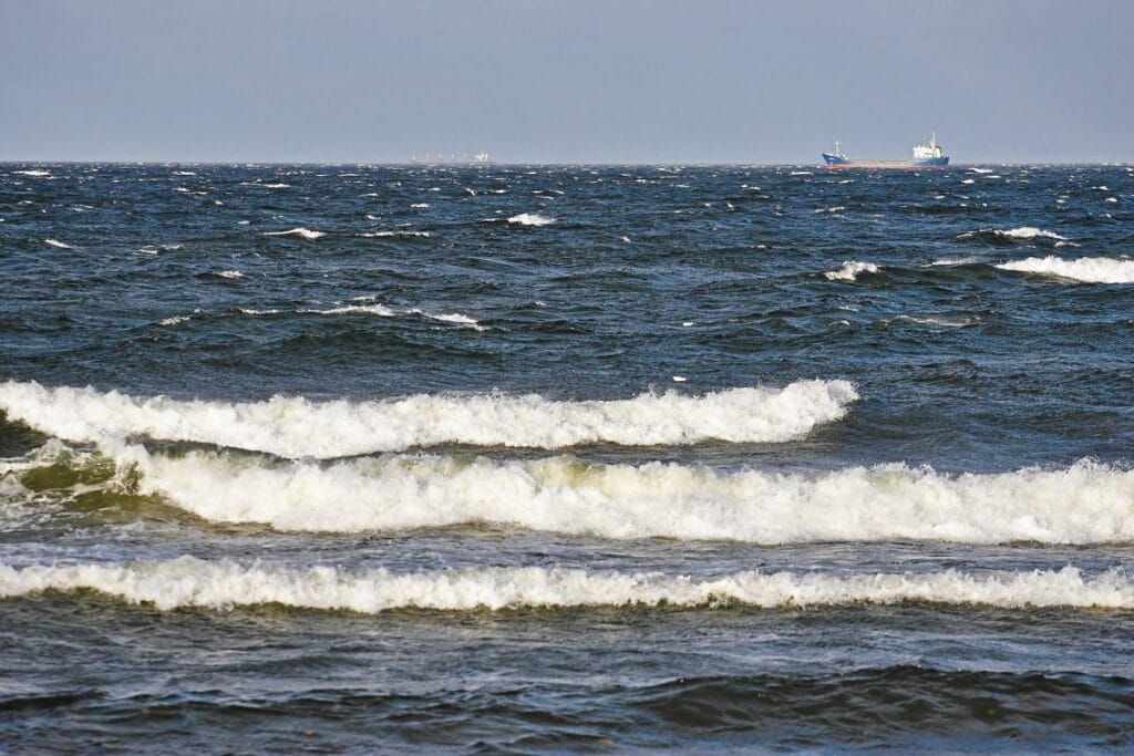sztutowo da 69 yasindaki kadin su altinda kayboldu dalga ve geriye dogru akim 4732