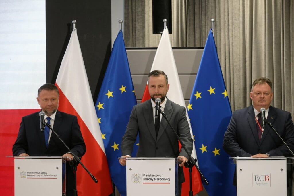 tum polonyalilarin kutularinda onemli bir talimat bulmalari bekleniyor tehdit ciddidir 7429