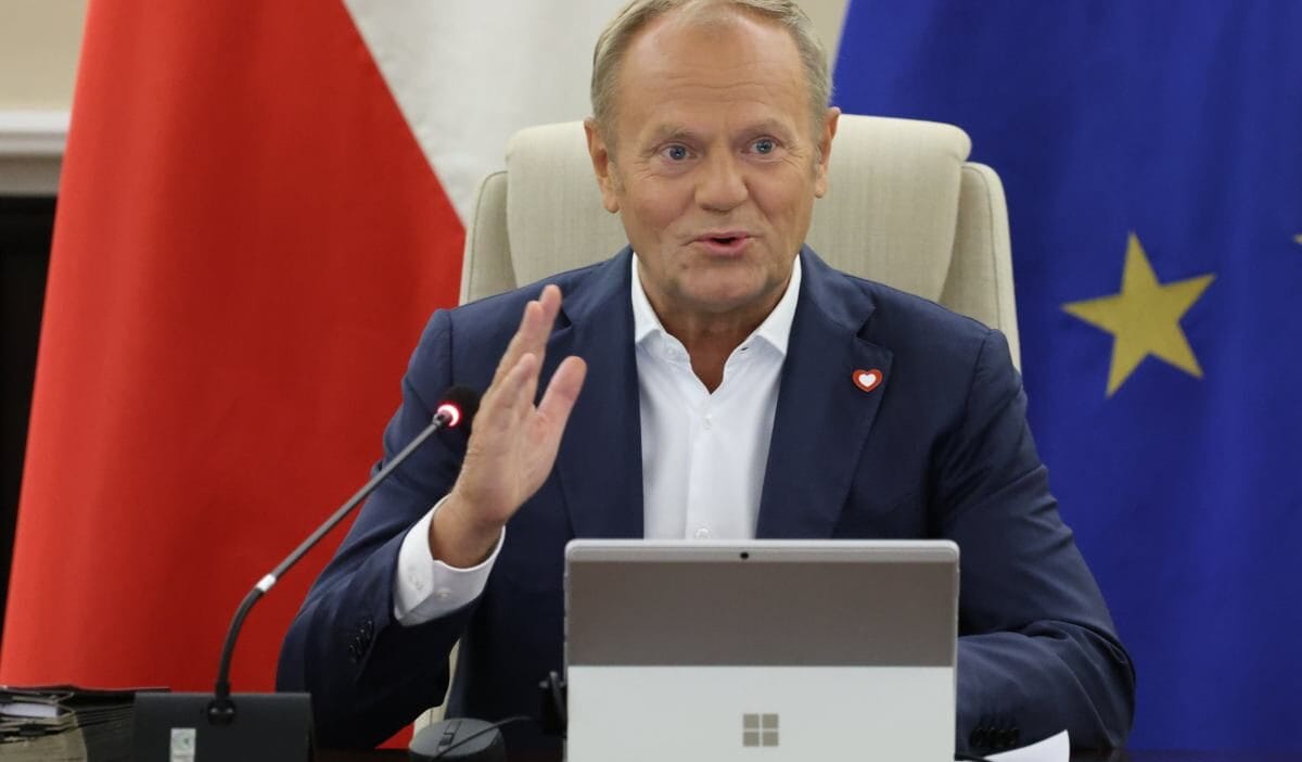 Tusk blaszczak in suclamalarina yanit verdi kendi uslubuyla varliginizi unutmustum 6394