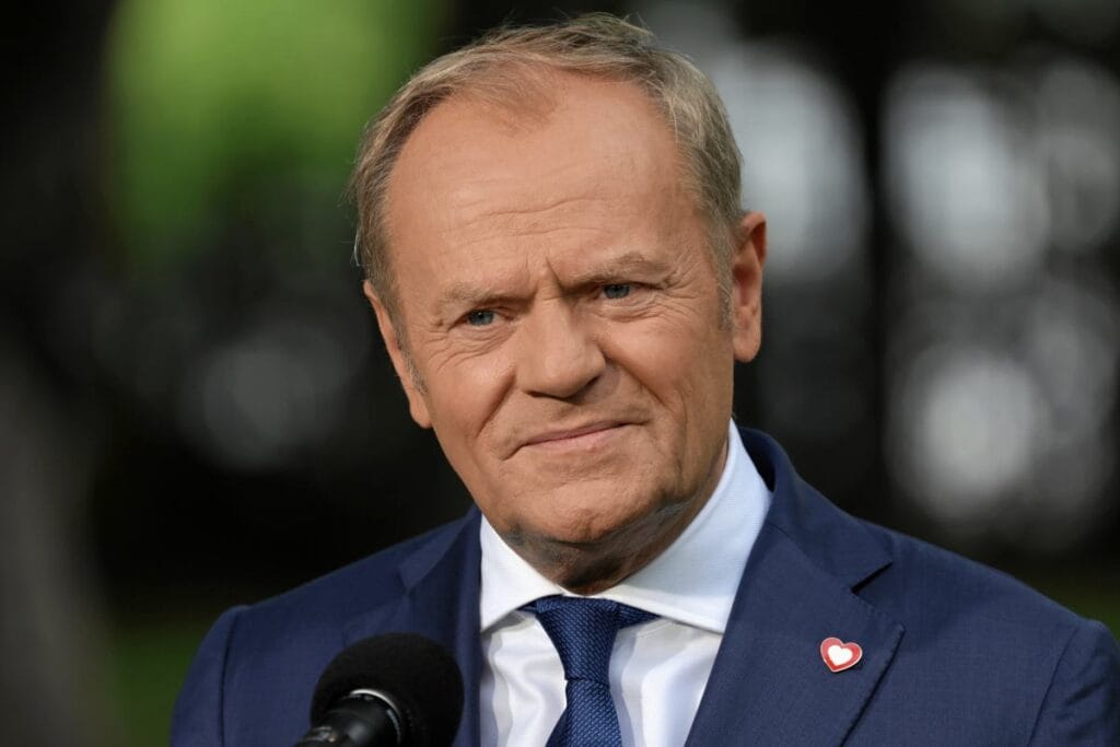 tusk tan nawrocki nin yemin toreni oncesi anlamli mesaj dorduncu baskanla nasil olacak bas ederiz 3278