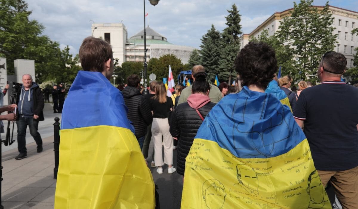 Ukrayna hukumeti kararini verdi sinir gecis duzenlemelerinde koklu degisiklik 7123