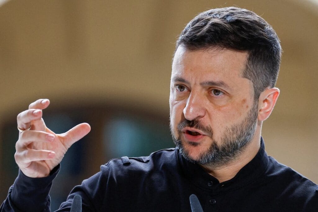 ukrayna saldiri planliyor volodymyr zelenski rusya nin derinliklerine yeni saldirilar duzenleyecegini duyurdu 8144