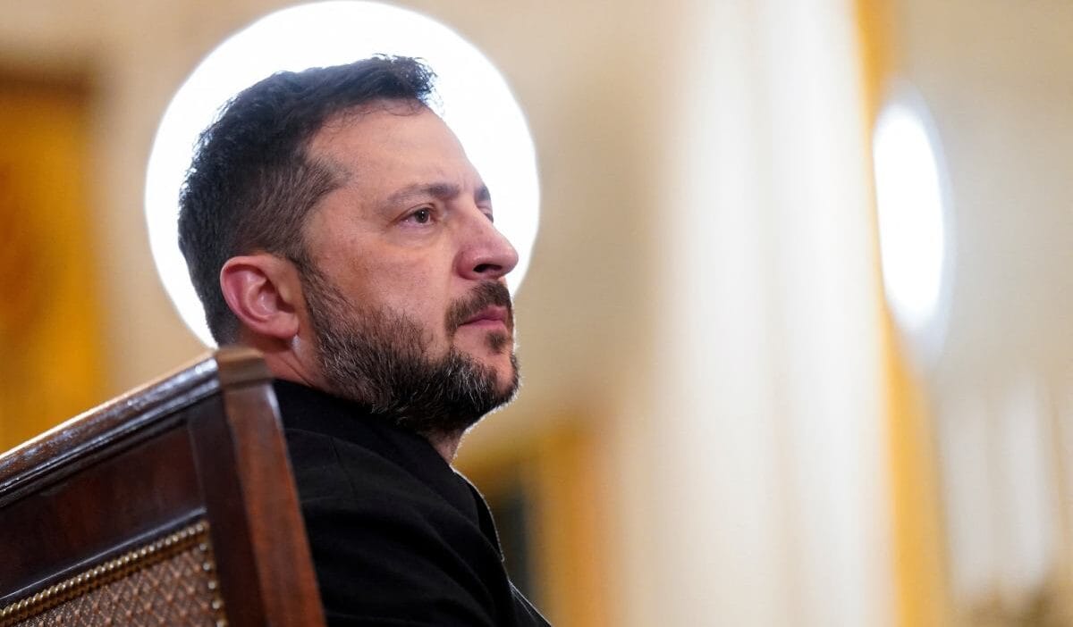 Ukraynalilar hala zelenskiy i destekliyor ancak anket ciddi bir rakip oldugunu gosteriyor 6619