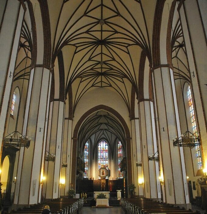 Ülke çapında düzenlenen "1025. Katedrallerin müziği" projesinin finali varşova baş katedrali'nde 1 Ulke capinda duzenlenen 1025 katedrallerin muzigi projesinin finali varsova bas katedrali nde 6538