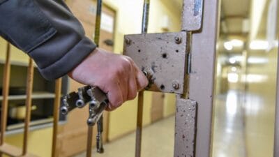 Unlu avukat 15 ay sonra gozaltindan cikiyor adalet fonu nda tanik oldu 3854