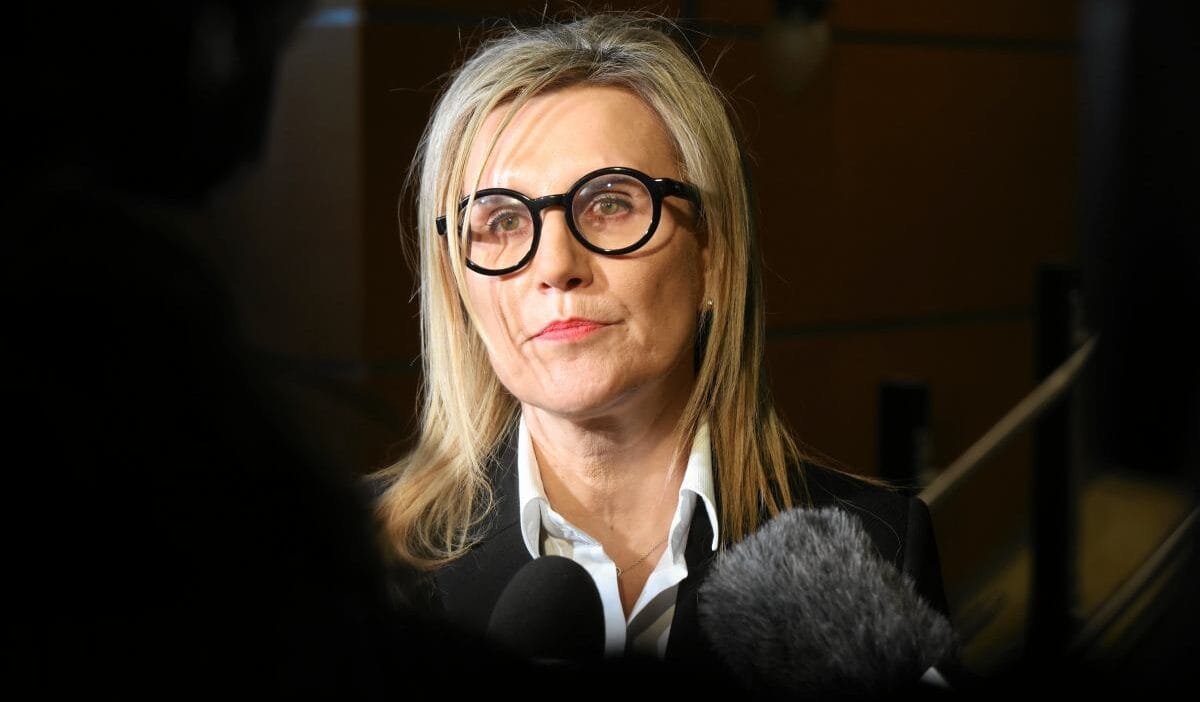 Unlu savciya yeni bir gorev wrzosek buna alissaniz iyi olur 7156