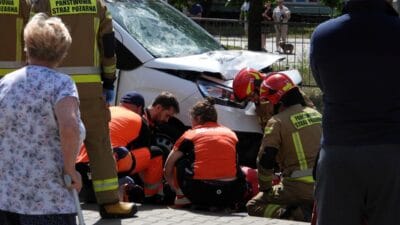 Varsova da yaya gecidinde siddetli carpisma i ki hayat kayip tutuklama yok 4244