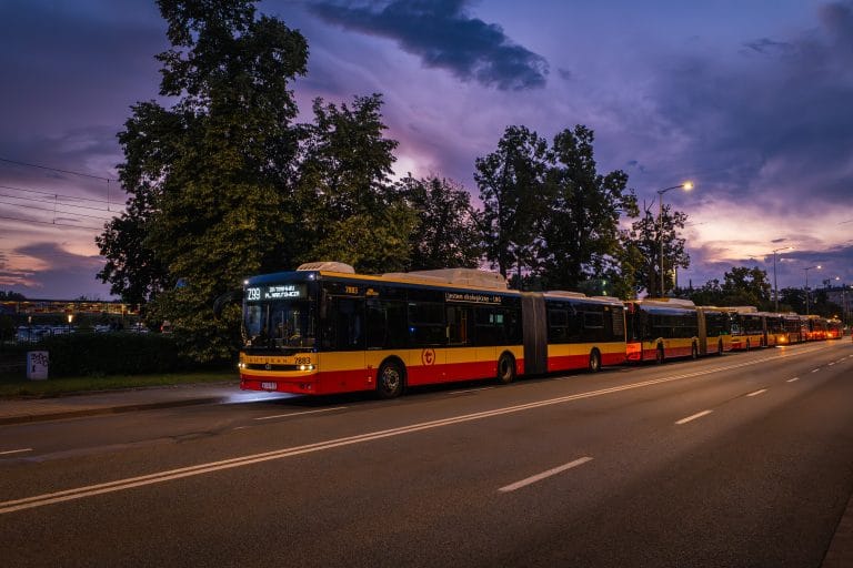 Varsova modern ulasima yatirim yapiyor mobilis hibrit otobusler teslim edecek 6673