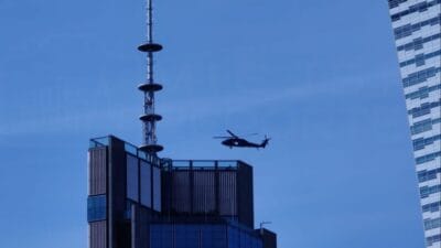 Varşova'nın merkezinde tatbikat. Kara şahin iş başında 2 Varsova nin merkezinde tatbikat kara sahin is basinda 6610