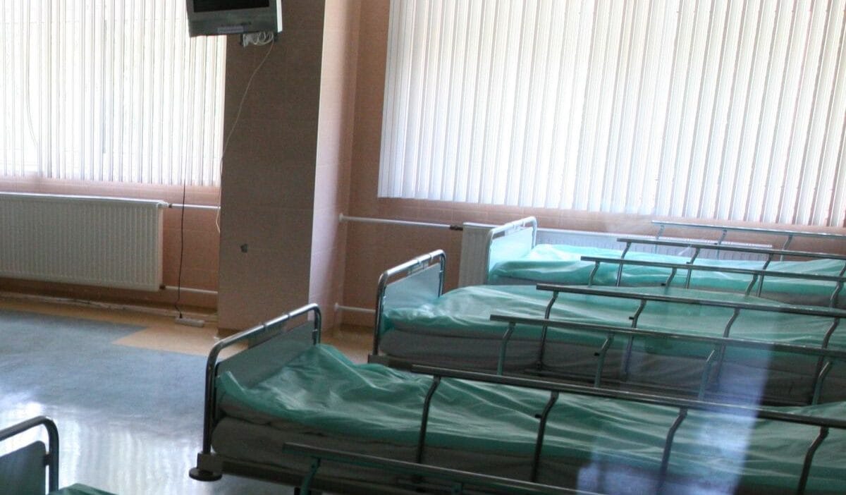 Wejher w da tragedi i ki hasta 5 kat penceresinden duserek hayatini kaybetti 5058