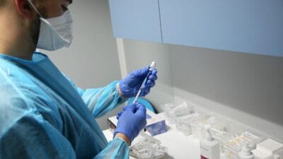 Yeni covid 19 varyani stratus avrupa da hizla yayiliyor 4069