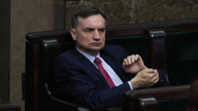 Ziobro operasyondan sonra kurutme torenine katilamadi 3632