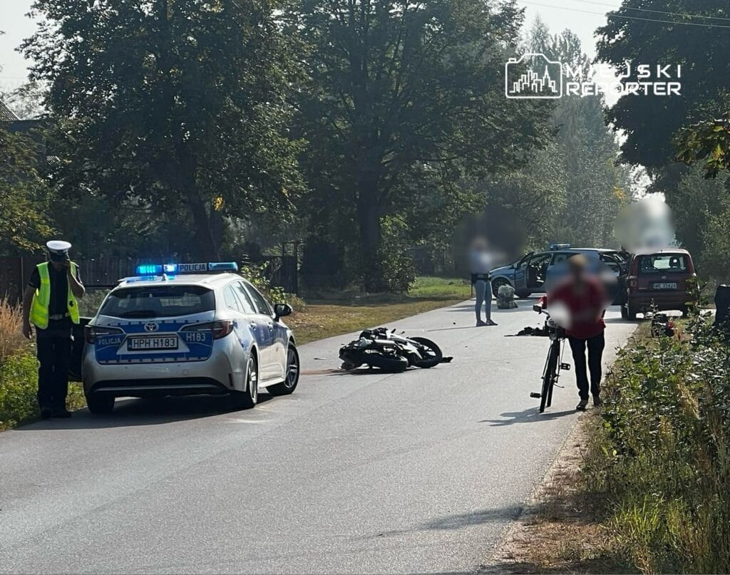 17 yasindaki moped surucusune bir araba kafa kafaya carpti lpr helikopteri ile alinan gencin durumu ciddi 8501