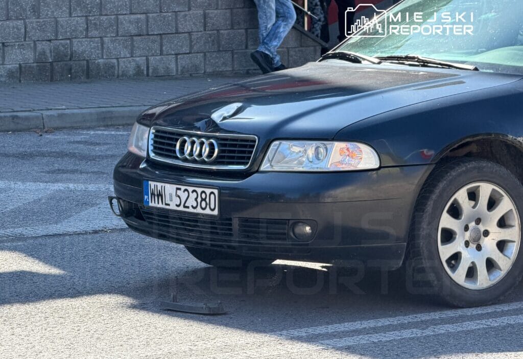 2 yasindaki bir cocuk bir arabanin altina girdi ve carpti bilinci kapali olan cocugun durumu ciddiyetini koruyor 12148