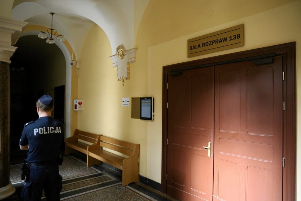 33 yasindaki zanlinin cocugu ceza olarak kaynar suya attigi iddia ediliyor muebbet hapis cezasiyla karsi karsiya 10473