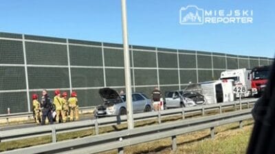 A2 otoyolunda 4 arac arasinda carpisma otobus devrildi trafik tikandi 12321