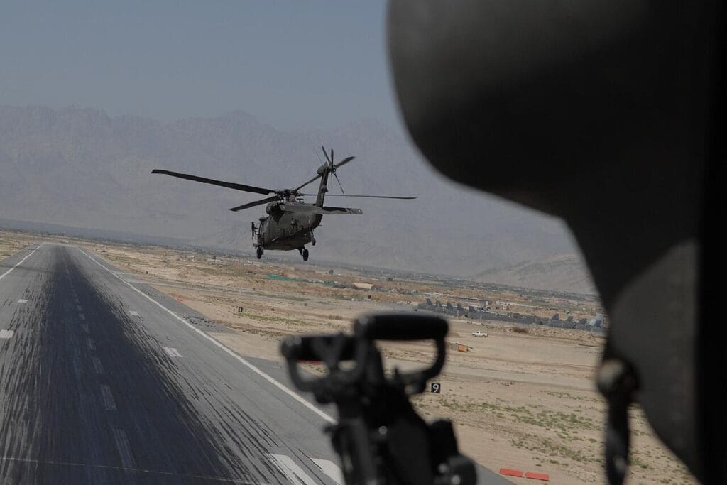 abd afganistan a geri donecek mi trump planlarini acikladi oraya bir gezegen indirebilirsiniz 11946