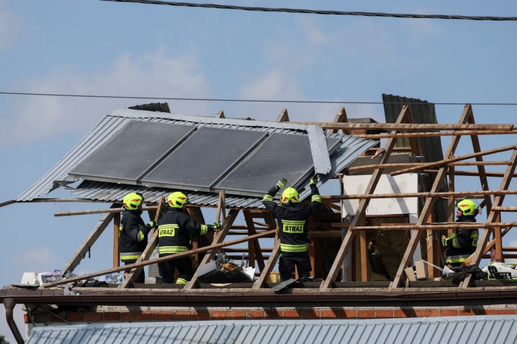 abd den polonya uzerindeki insansiz hava araclarina iliskin ses her santimini savun 10289
