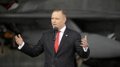 Almanya dan tazminat nawrocki nin sasirtici fikri berlin de onerdigi sey buydu 11472