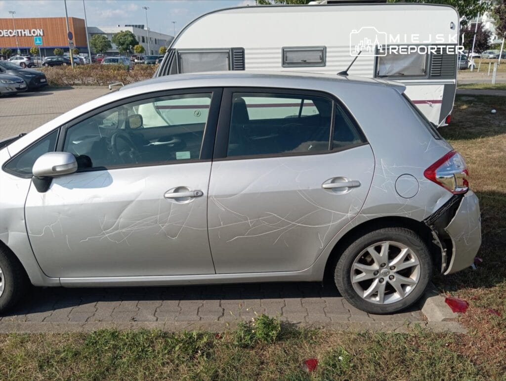 alti araba hasar gordu suclu kimsenin sorumlu olmadigi bir geyik 10752