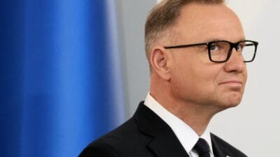 Andrzej duda bir daireye taşındı. Bir sorun ortaya çıktı. "özel bir depo kiralamak zorunda kaldık". 4 Andrzej duda bir daireye tasindi bir sorun ortaya cikti ozel bir depo kiralamak zorunda kaldik 8455