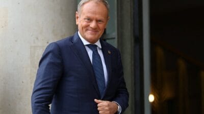 Basbakan donald tusk in ailesine ait bir arabayi caldigi iddia edildi 41 yasindaki sahis hakkinda 11118