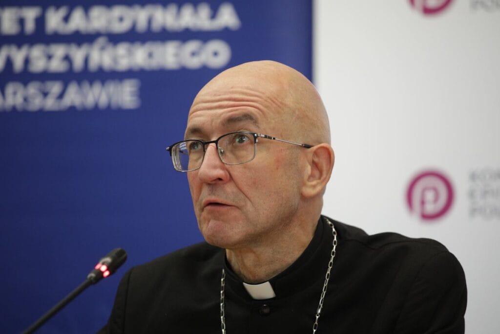 baspiskopos taklidi yapmak kilise tuzak konusunda uyardi 11253