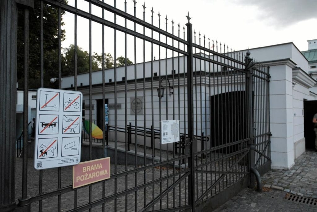 belvedere uzerinde bir insansiz hava araci kullandi suclamalar ve sinir disi talebi ile ukraynali 11541