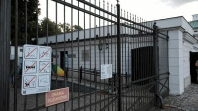 Belvedere uzerinde bir insansiz hava araci kullandi suclamalar ve sinir disi talebi ile ukraynali 11541