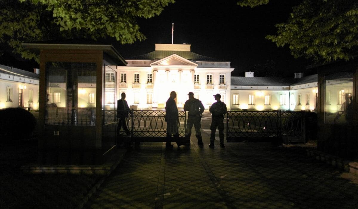 Belvedere ve hükümet binaları üzerinde drone. İçişleri bakanlığı'ndan tepki var 1 Belvedere ve hukumet binalari uzerinde drone i cisleri bakanligi ndan tepki var 11298