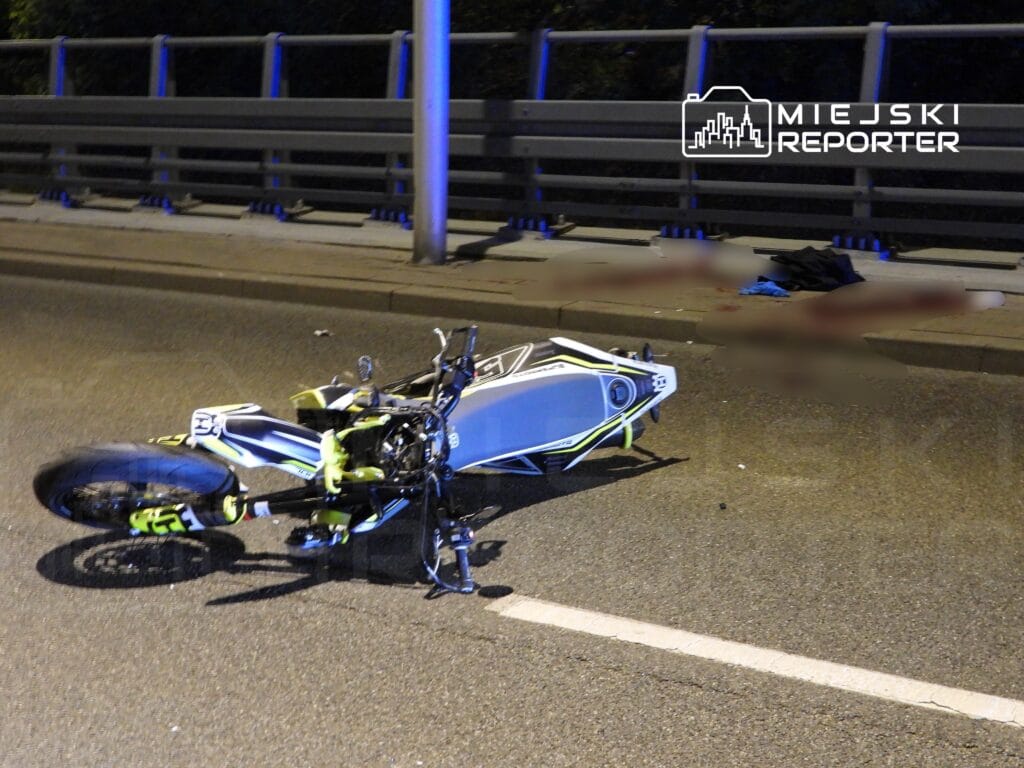 bielany de gece vakti meydana gelen ciddi motosiklet kazasi surucu elektrik diregine carpti 9989