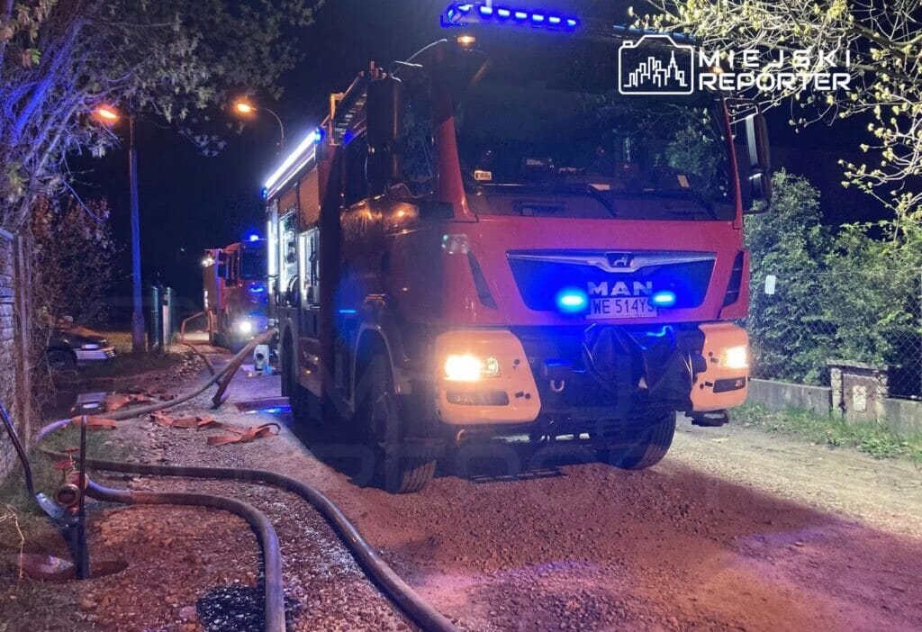 Bielany de trajik cardak yangini bir kisi oldu bir kisi yaralandi 11058