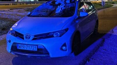 Bilinci yerinde olmayan bir bisiklet surucusu bir otomobille carpistiktan sonra hastaneye kaldirildi lpr helikopteri is basinda 13180