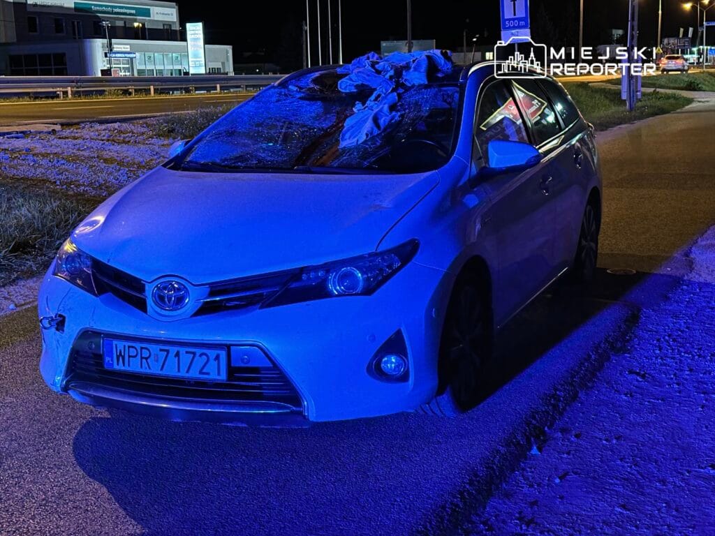 bilinci yerinde olmayan bir bisiklet surucusu bir otomobille carpistiktan sonra hastaneye kaldirildi lpr helikopteri is basinda 13180