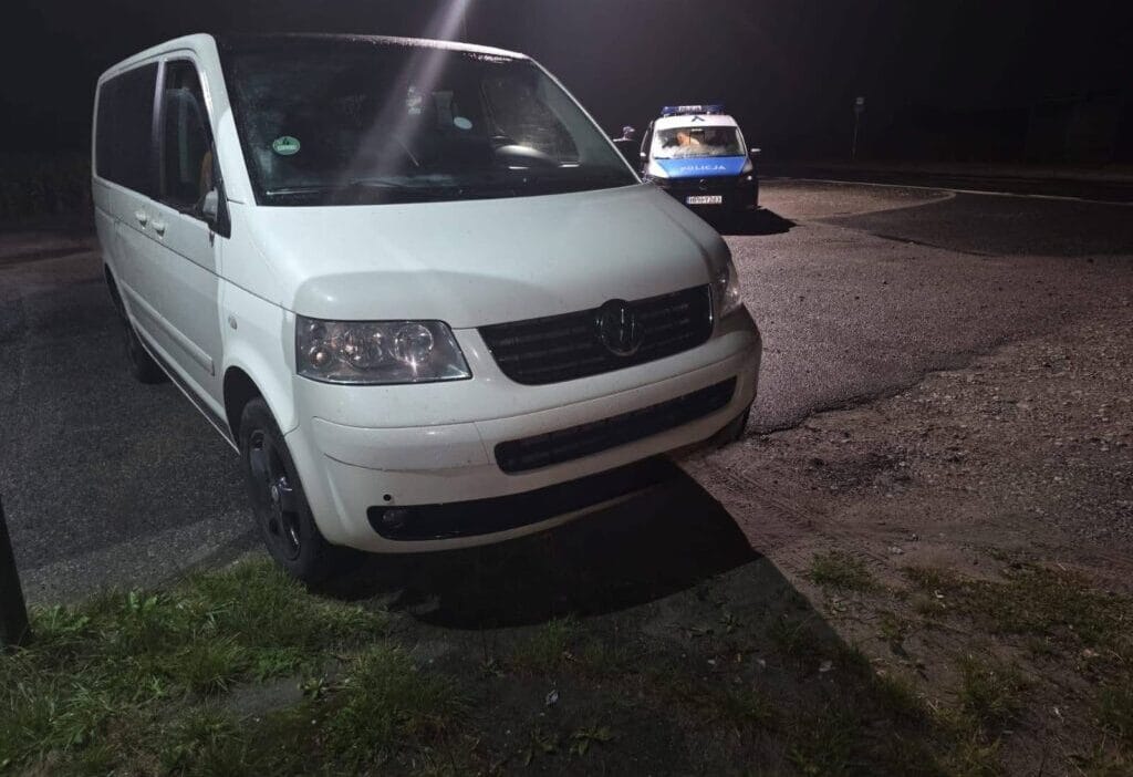 Bir bisikletliye ölümcül şekilde çarptı ve kaçmaya başladı. Otobüs şoförü sarhoştu. 1 Bir bisikletliye olumcul sekilde carpti ve kacmaya basladi otobus soforu sarhostu 9422