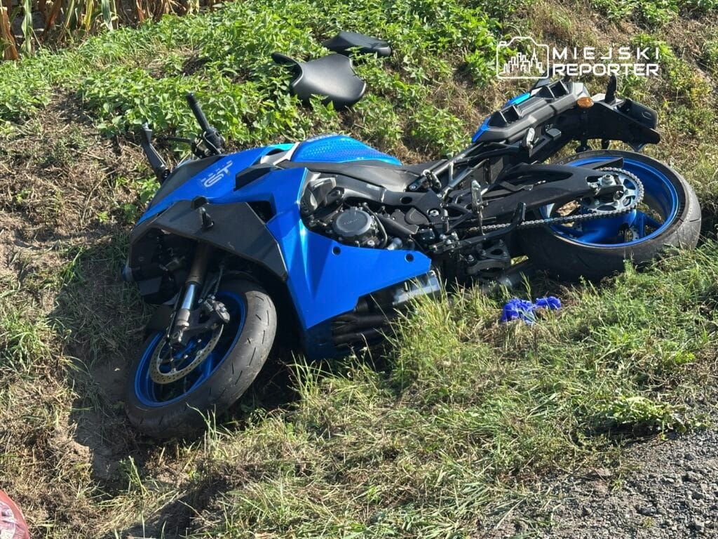 bir motosiklet surucusu sollama yaparken hendege uctu lpr helikopteri is basinda 9752