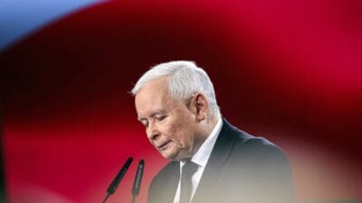 Bu buyuk bir darbe oldu jaroslaw kaczynski andrzej duda yi dogrudan elestirdi 12580