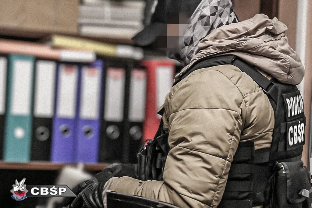 Cid, kdv'yi on milyonlarca zloti dolandıran bir suç örgütünü çökertti 1 Cid kdv yi on milyonlarca zloti dolandiran bir suc orgutunu cokertti 8735