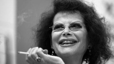 Claudia cardinale öldü. İtalyan sinema ikonunun son anları işte böyle görünüyordu 2 Claudia cardinale oldu i talyan sinema ikonunun son anlari iste boyle gorunuyordu 12802