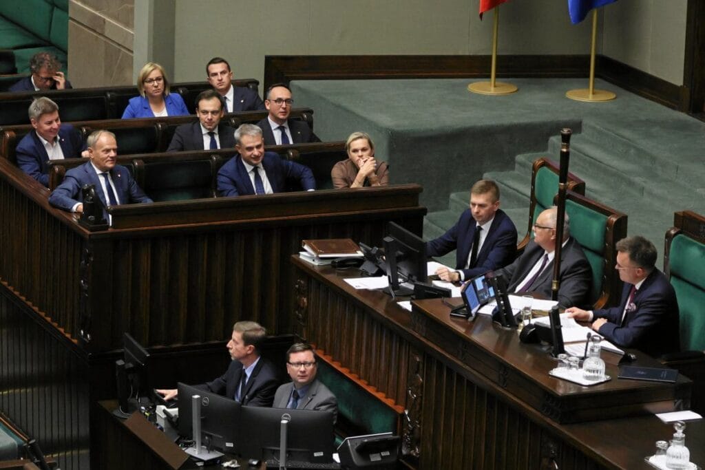 cpk oylamasindan sonra kayniyor tusk kontrolunu kaybediyor tek kelimeyle utanc verici 13427