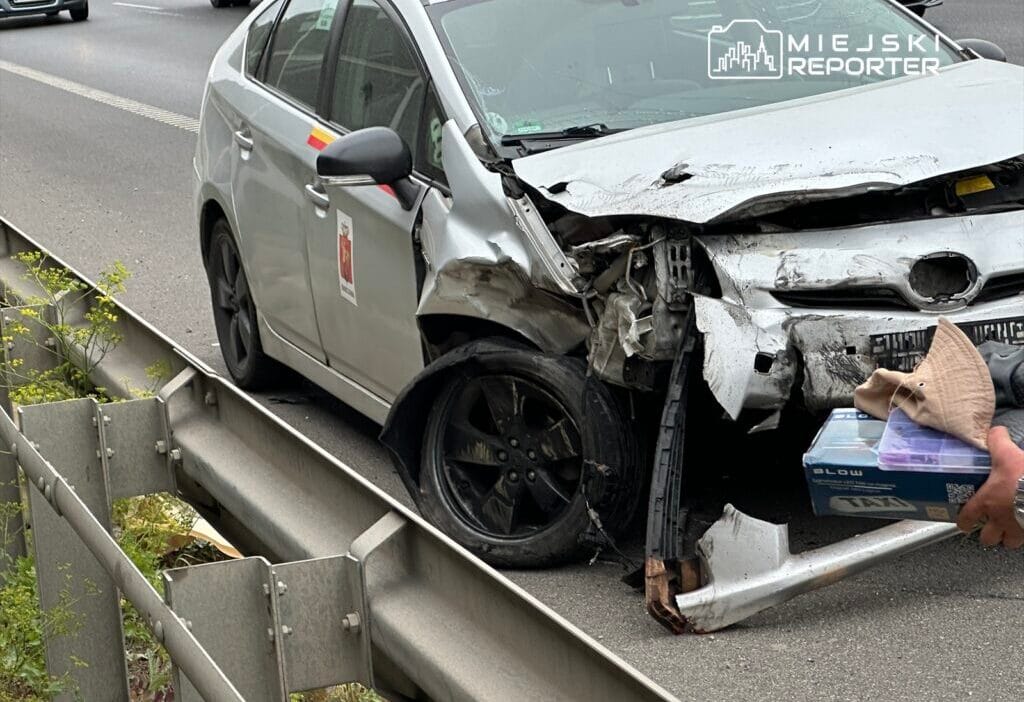 Dk7'deki çarpışma varşova'dan çıkışı ciddi şekilde engelledi 1 Dk7 deki carpisma varsova dan cikisi ciddi sekilde engelledi 8266