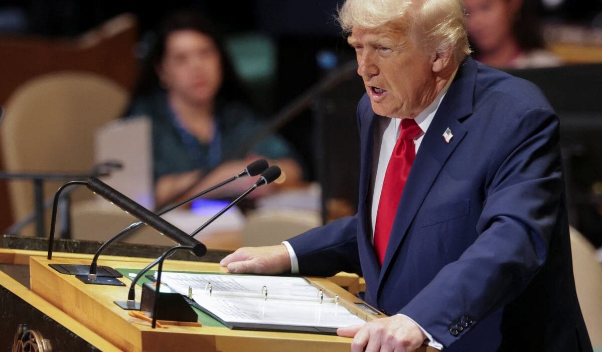 Donald trump bm ye ates puskurdu kimse beni aramadi 12703