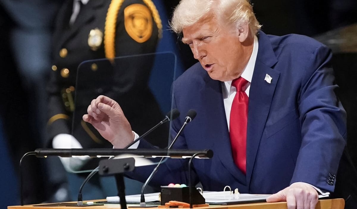 Donald trump bm ye ofkeli trump sabotaji hakkinda sorusturma acilmasini istiyor bir yanit var 13135